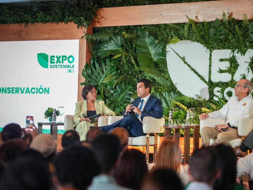 Wellington Arnaud destaca el compromiso de la juventud con el medio ambiente en la Expo Sostenible&nbsp;2025